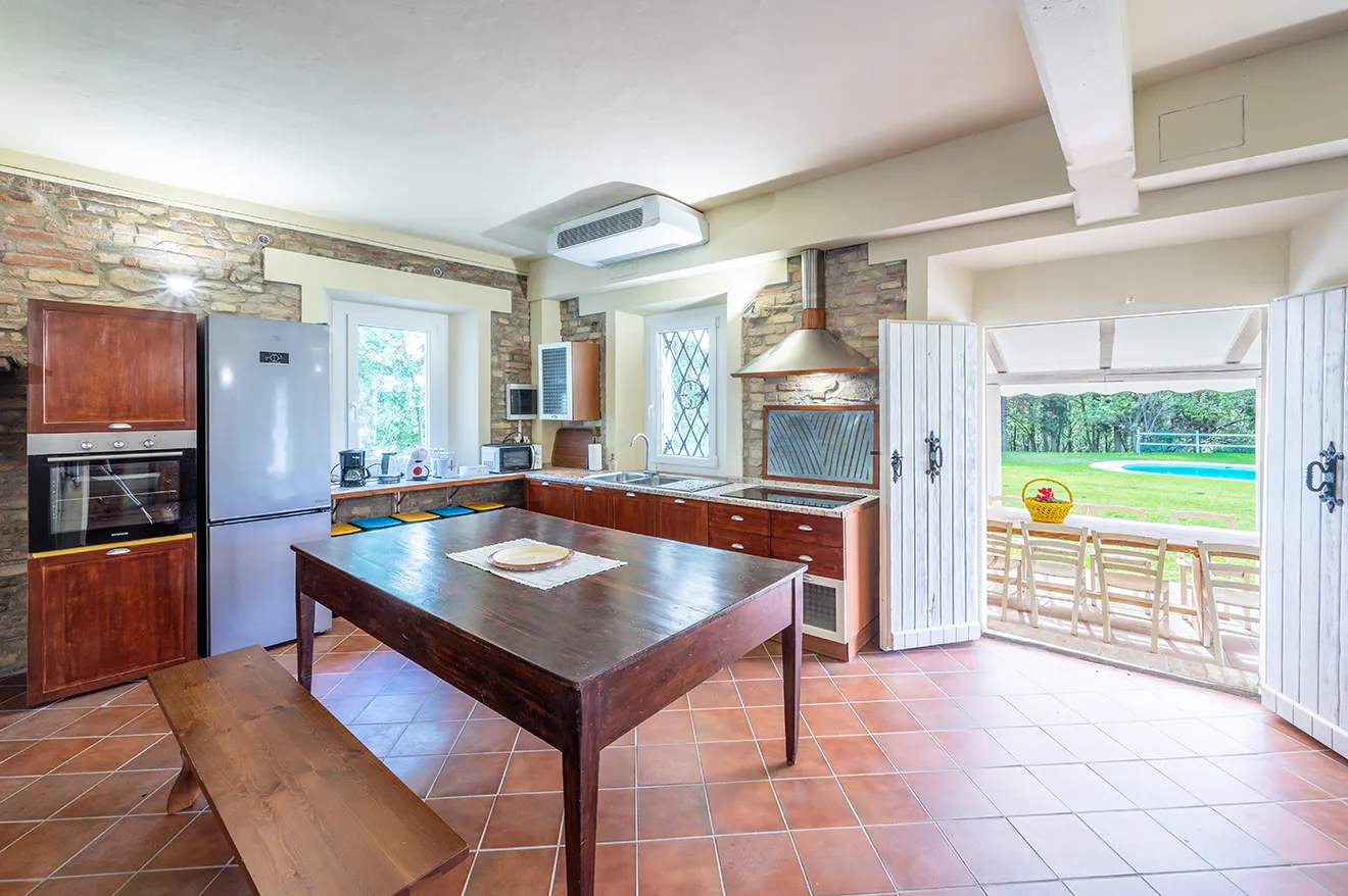 cucina-villa-ai-caprioli-mondaino-1
