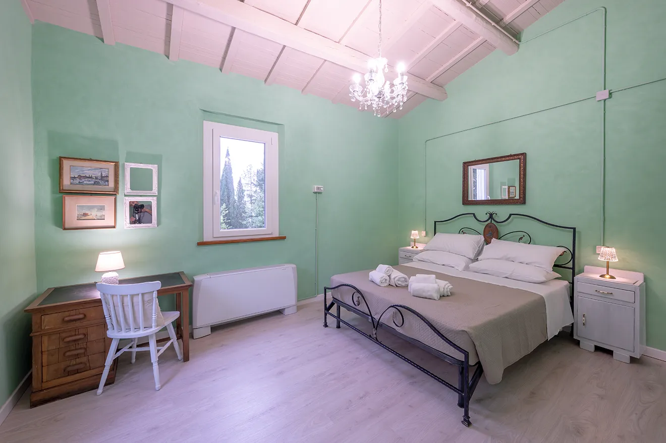Camera da letto verde